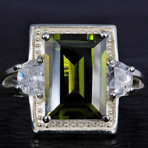 "SIZE 12 - RARE FIND" A+ PERIDOT QUARTZ RING CRAFTED IN HALLMARKED 925 STERLING SILVER
