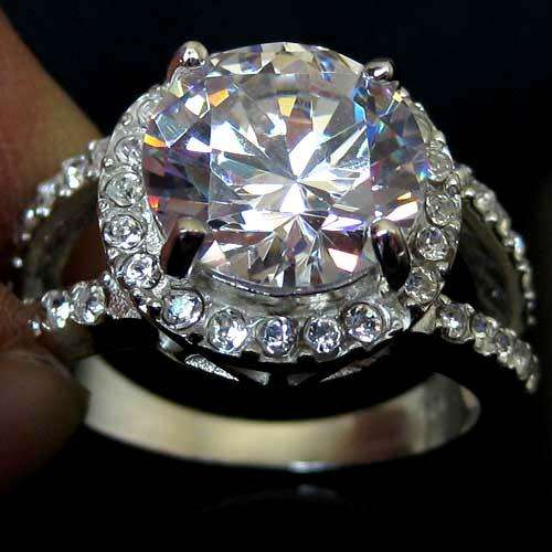 "STOCK CLEARANCE - NEVER TO BE REPEATED!!  ROUND CUT WHITE QUARTZ  RING