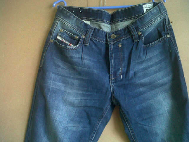 Men's Diesel ZATHAN Jeans W 32  L33