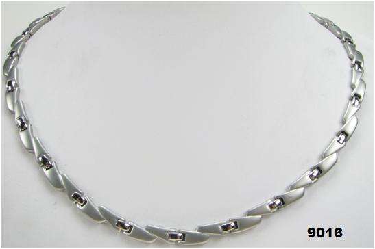 BIG CHRISTMAS SALE FOR*NEW* Lady Europa 316L Stainless Steel Magnetic Health necklace 46.5cm
