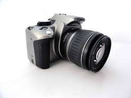 Canon EOS 350D DSLR 8.0 megapixels "AS NEW" Still in BOX/PLUS Canon 18-55mm Lens!!!