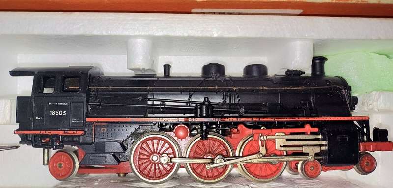 LIMA HO SCALE DB 4-6-2 STEAM ENGINE & TENDER #18505 IN BOX AS NEW