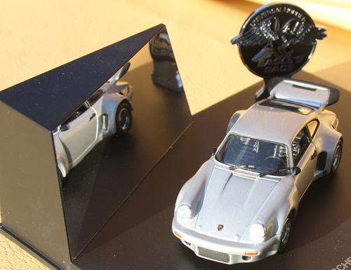 Sexy 1974 Porsche Carrera RSR by Universal Hobbies