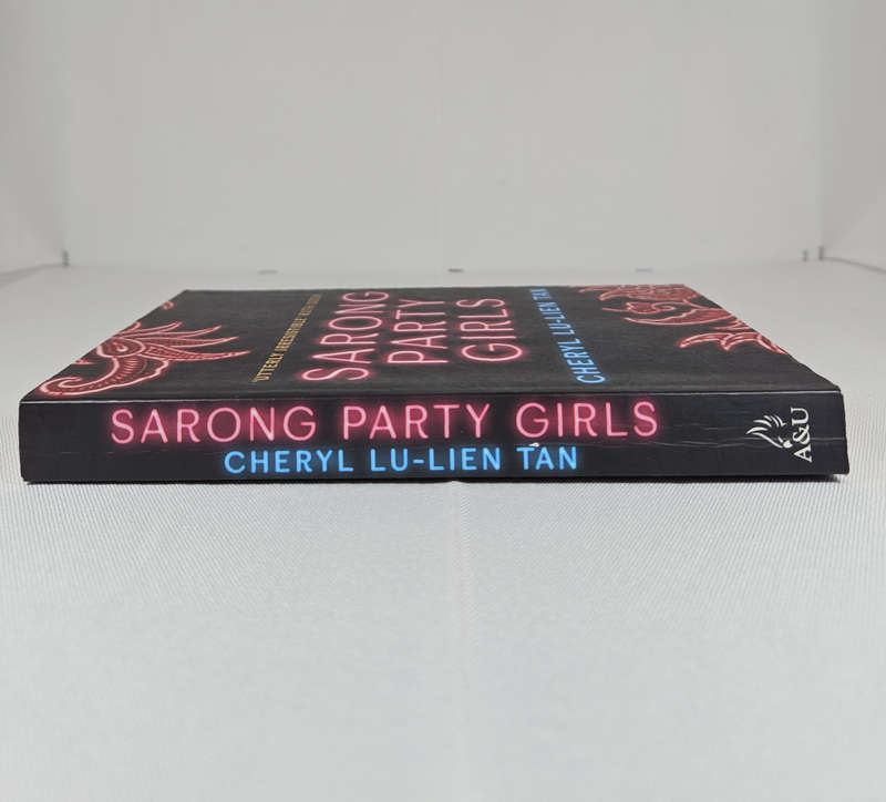 Sarong Party Girls by Cheryl Lu Lien Tan - Paperback