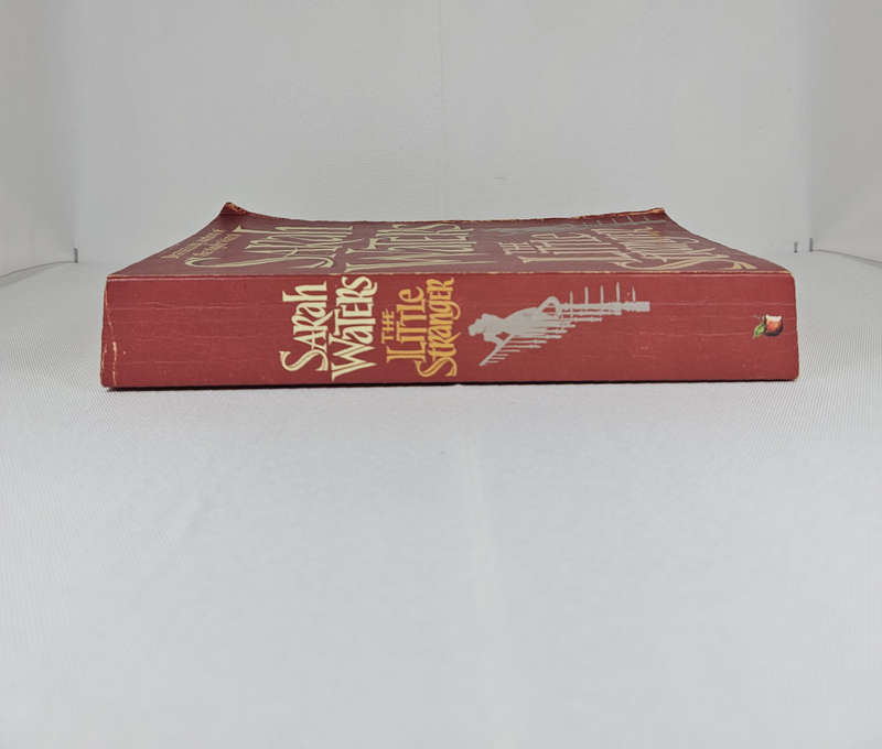 The Little Strangers by Sarah Waters - Paperback