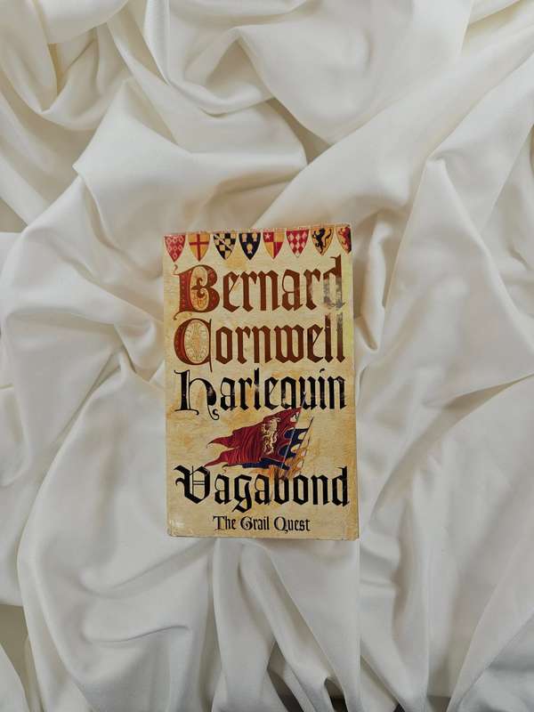 The Grail Quest: Harlequin & Vagabond by Bernard Cornwell - Paperback
