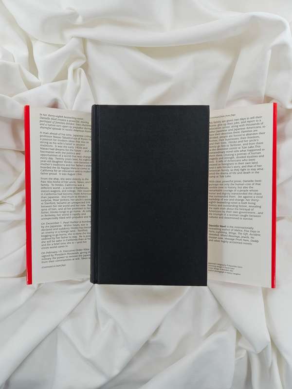 Silent Honour by Danielle Steel - Hardback