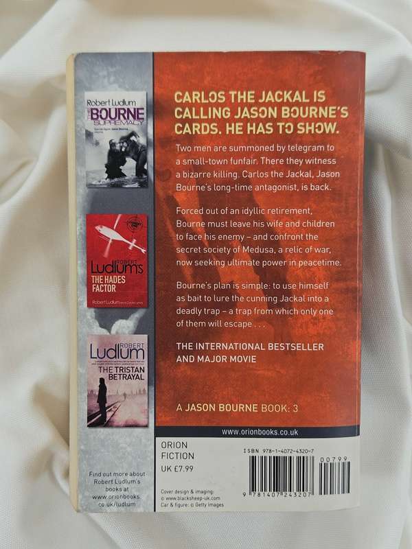 The Bourne Ultimatum (Book 3) by Robert Ludlum - Paperback