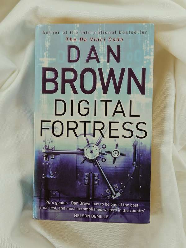 Digital Fortress by Dan Brown - Paperback