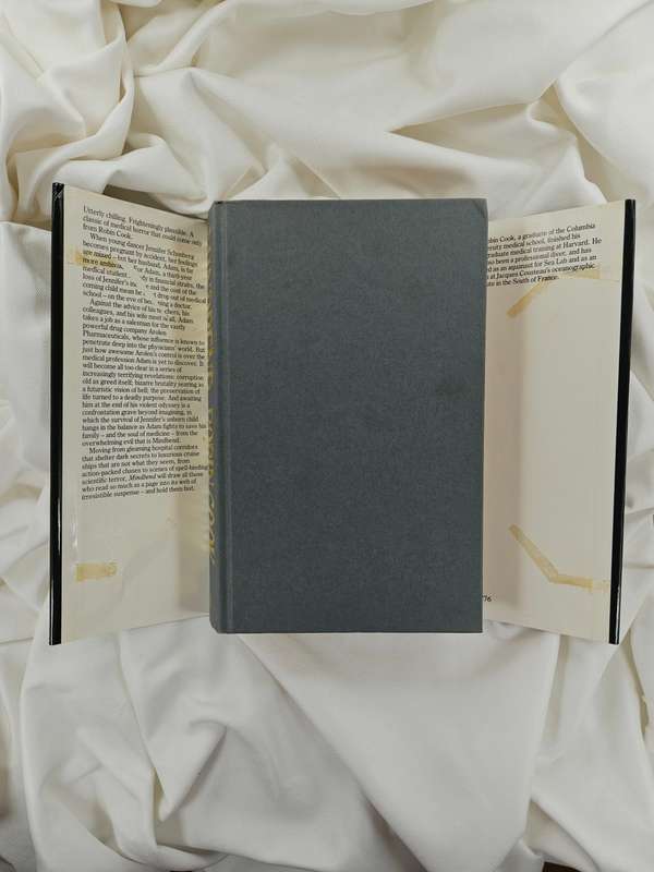 Mindbend by Robin Cook - Hardback