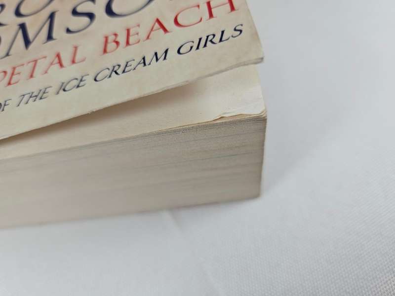 The Rose Petal Beach by Dorothy Koomson - Paperback