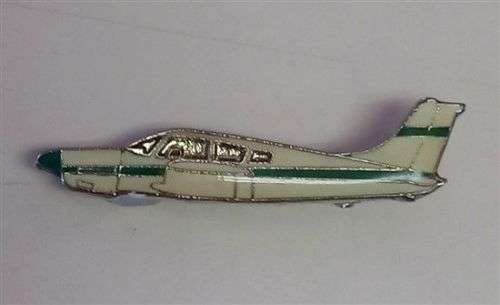 Piper Cherokee Arrow Green & White Pin (PIN31)(TAS Pins)