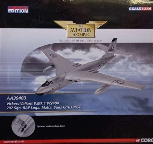 Vickers Valiant B.Mk.1 Royal Air Force - 1/144 Scale (AA39403)(TAS018099)(Corgi)