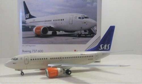 Boeing 737-600 SAS Scandinavian Airlines - 1/200 Scale (HW550048)(Herpa)