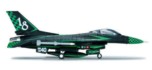 F-16A Fighting Falcon Italian Air Force - 1/200 Scale (HW554299)(Herpa)