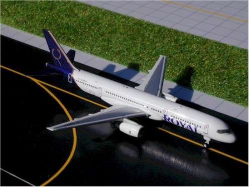 Boeing 757-200 Royal - 1/400 Scale (GJROY140)(Gemini Jets)