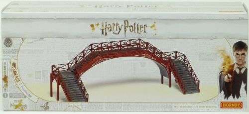 HOGSMEADE Station Footbridge - HO HORR7235 Hornby