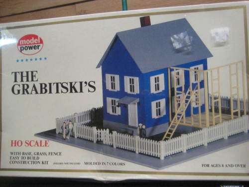 The Grabitskis - HO Scale Model Power MOD-485