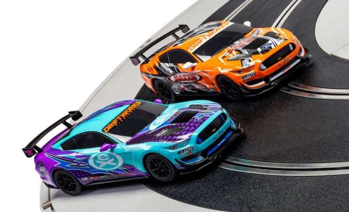 DRIFT 360 RACE Set -1/32 Scale (Scalextric SCAC1421P)