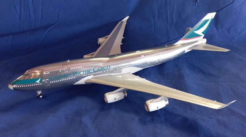 Boeing 747-400BCF Cathay Pacific Cargo - 1/200 Scale (XX2854P)(TAS6066)(JC Wings)