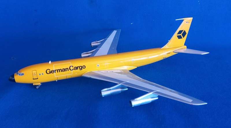 Boeing 707-330C German Cargo - 1/200 Scale (AV270761A)(TAS6152)(Aviation 200)