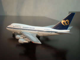 Boeing 747 SP Mandarin Airlines - 1/500 Scale (HW511643)(TAS006951)(Herpa Wings)