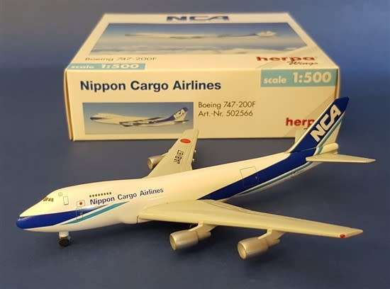 Boeing 747-200F NCA Nippon Cargo Airlines - 1/500 Scale (HW502566)(TAS007583)(Herpa Wings)