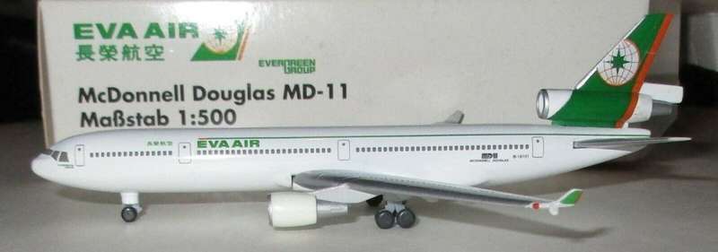 McDonnell Douglas MD-11 Eva Air - 1/500 Scale (HW503419)(TAS007187)(Herpa Wings)