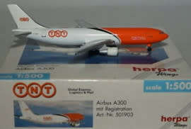 Airbus A300B4-203F TNT - 1/500 Scale (HW501903)(TAS007632)(Herpa Wings)