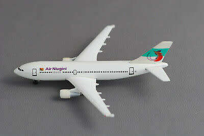 Airbus A310-300 Air Niugini - 1/500 Scale (HW500968)(TAS013970)(Herpa Wings)