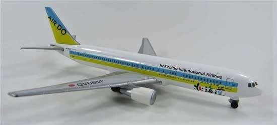 Boeing 767-300ER Air Do Hokkaido Int Airlines - 1/500 Scale (HW502993)(TAS012526)(Herpa Wings)