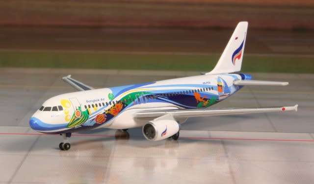 Airbus A320 Bangkok Airways - 1/500 Scale (HW509121)(Herpa Wings)