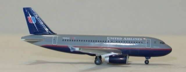 Airbus A319-131 United Airlines - 1/500 Scale (HW509015)(Herpa Wings)