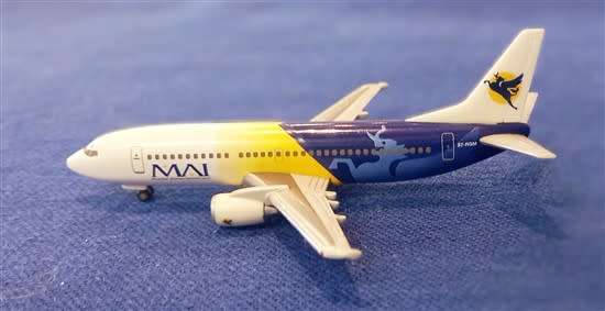 Boeing 737-300 Myanmar Airways International - 1/500 Scale (HW505475)(TAS015913)(Herpa Wings)