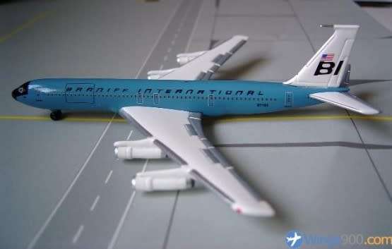 Boeing 707-327C Braniff International (Dark Blue) - 1/500 Scale (NMN7103)(Net Models)