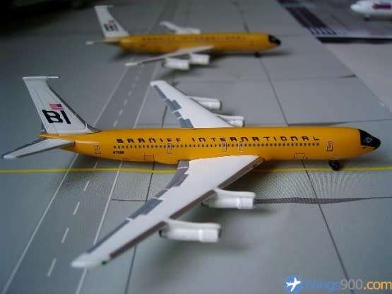 Boeing 707-327C Braniff International (Orange) - 1/500 Scale (NMN7098)(Net Models)