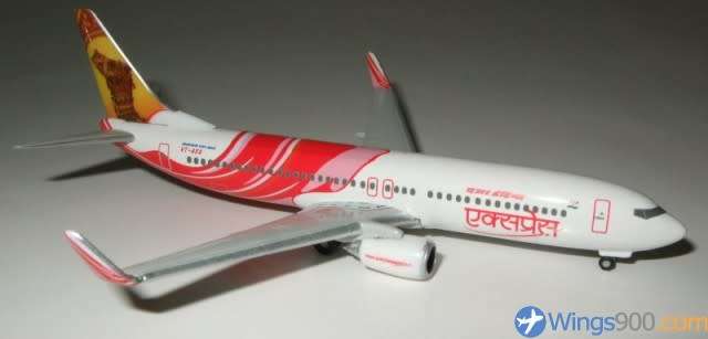 Boeing 737-800 Air India Express VT-AXA - 1/500 Scale (HG8010)(Hogan)