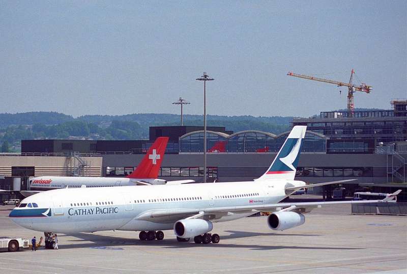 Airbus A340-200 Cathay Pacific - 1/400 Scale (ACVRHMR)(TAS4640)(AeroClassics)
