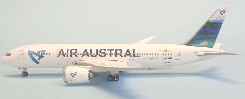Boeing 787-8 Air Austral - 1/400 Scale (11265)(TAS4000A)(Phoenix Models)