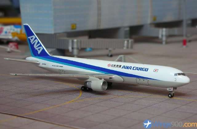 Boeing 767-300F ANA Cargo - 1/500 Scale (NM5JA603F)(Net Models)