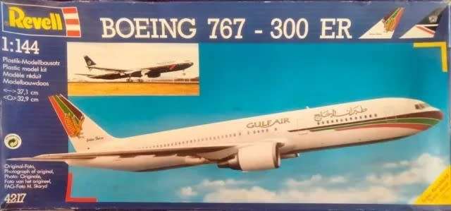Boeing 767-300ER - 1/144 Scale (REV4217)(TAS05020)(Revell)