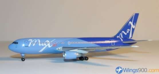 Boeing 767-200 Max Jet - 1/400 Scale (DW55974)(Dragon Wings)
