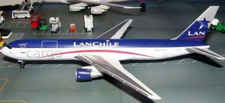 Boeing 767-316F LanChile Cargo - 1/400 Scale (DW55338)(Dragon Wings)