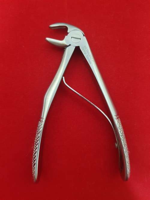 Kids Extracting Forceps no7 Lowe Roots German Stainless Steel