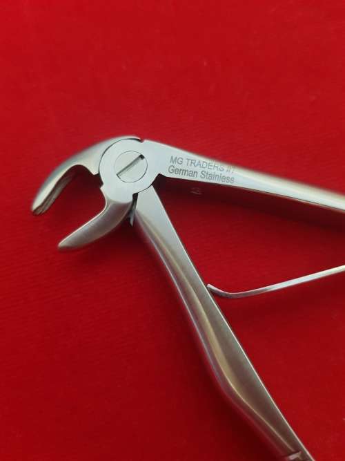 Kids Extracting Forceps no7 Lowe Roots German Stainless Steel