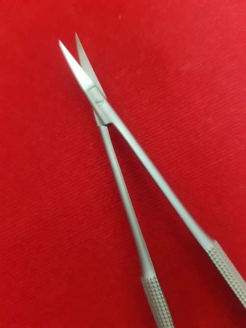 (TC) Castroviejo Scissor Flat Handle 17cm Curved German Stainless Steel