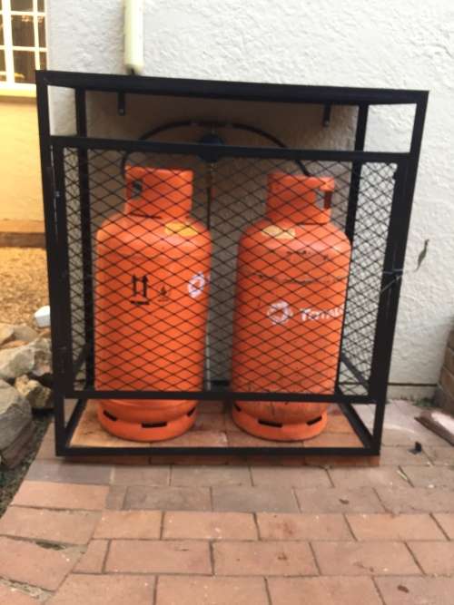 Double 19kg Gas Cylinder Cages