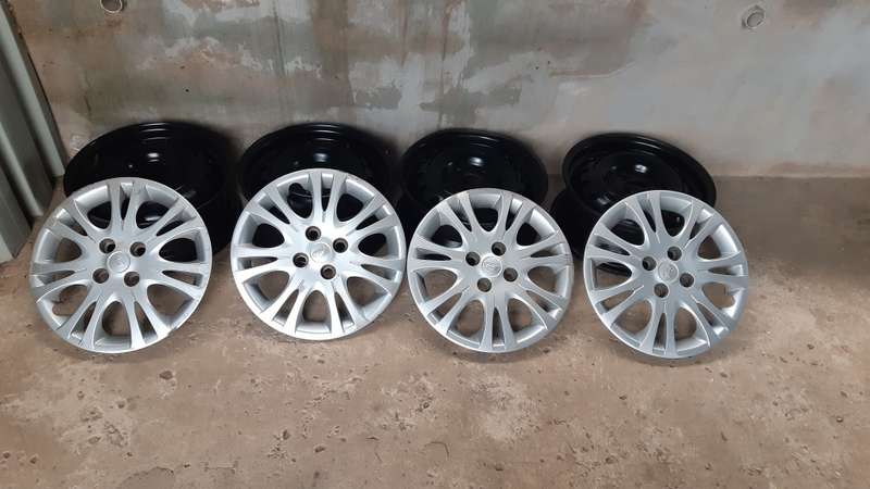 15` Wheel Caps for Steel Rims (Hyundai i20)