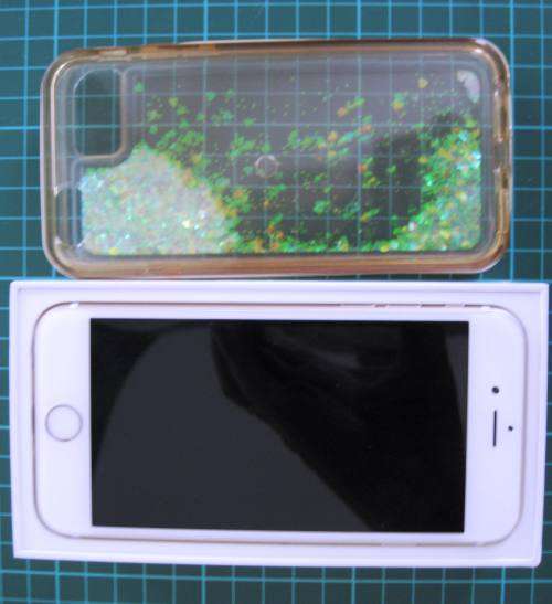 APPLE IPHONE 6S (GOLD) with original box and accesories PLUS PROTECTIVE CASE