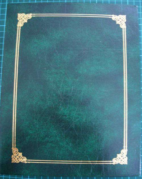 GREEN PHOTO ALBUM - A5 SIZE: 50 PAGES - SPACE FOR 200 PHOTOS/POSTCARDS